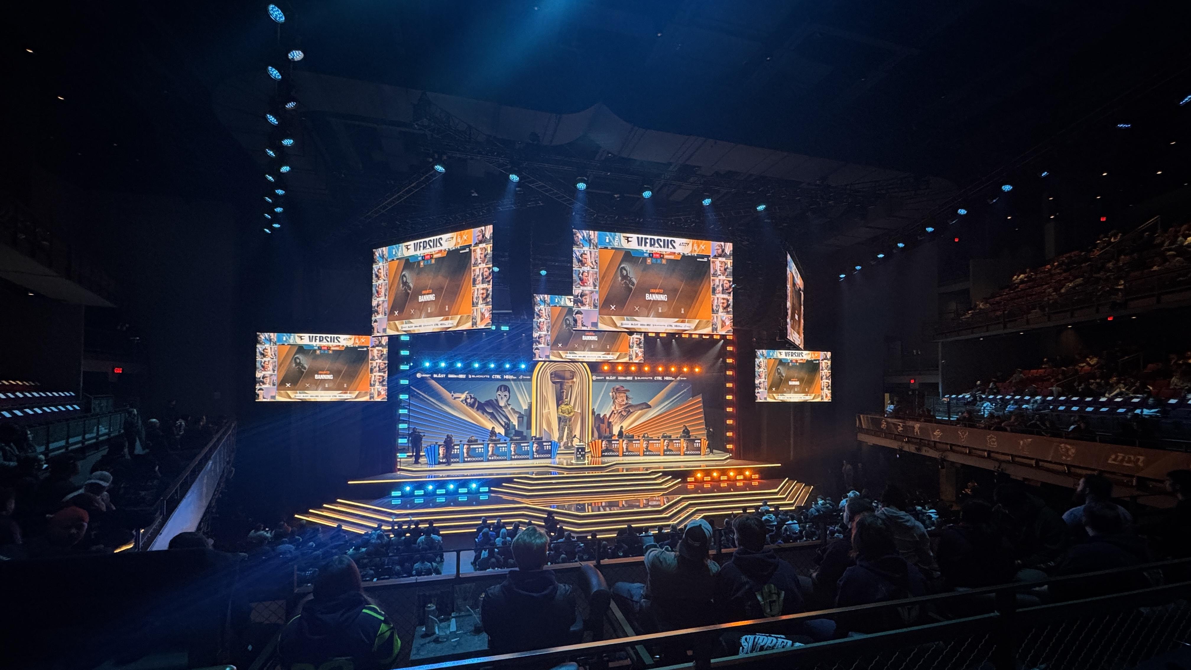Сцена Rainbow Six Invitational на турнире