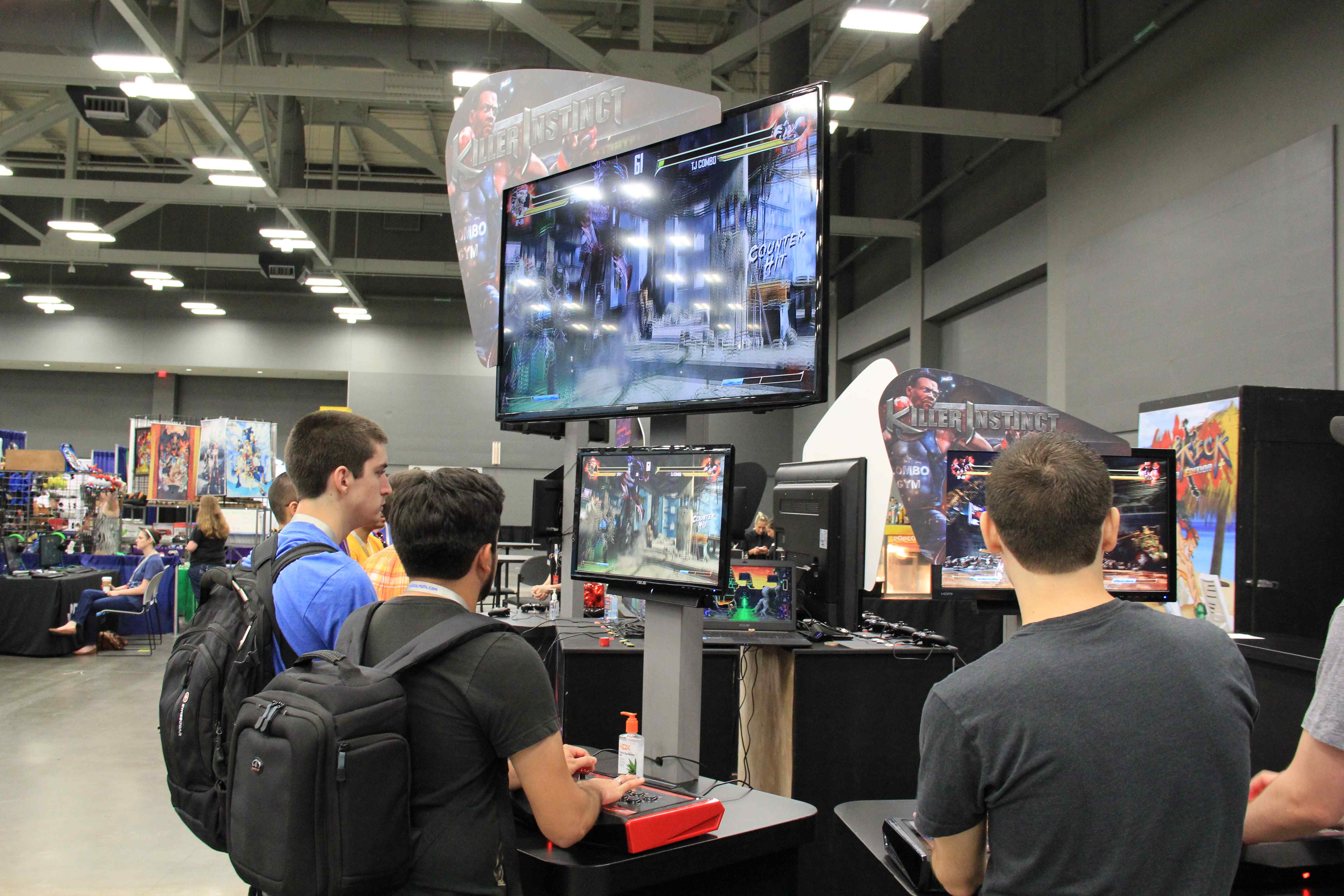 Игроки соревнуются в Killer Instinct на RTX 2014